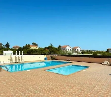 Nissi Golden Sands Family Апартаменти