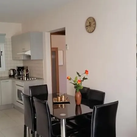 Апартаменти Nissi Golden Sands Family Айя-Напа